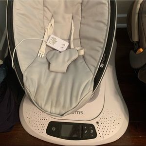 Mamaroo baby swing